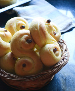 Swedish Saffron Buns / St. Lucia Buns / Lussekatter Rolls Recipe