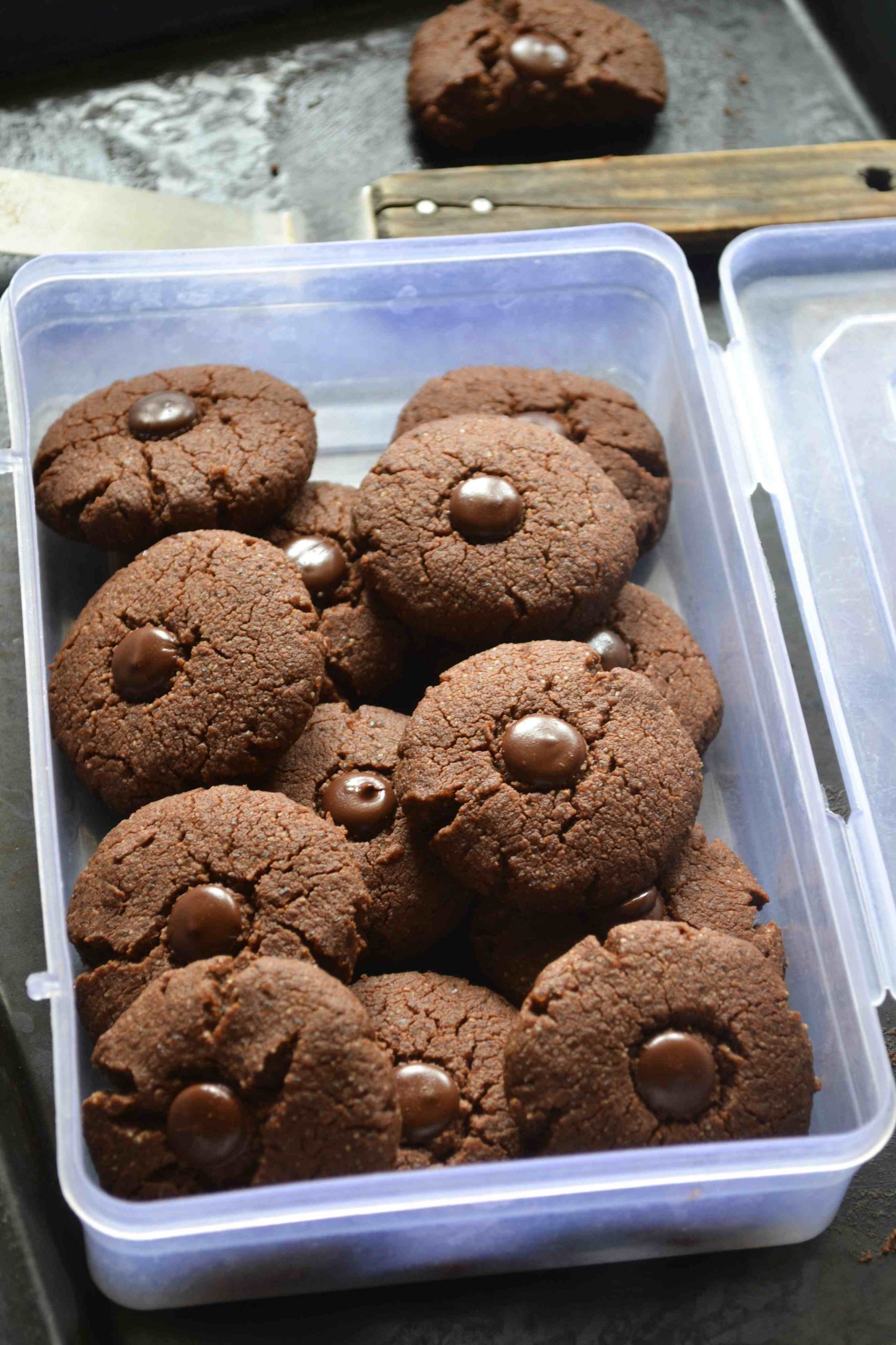 Eggless chocolate nankhatai cookies