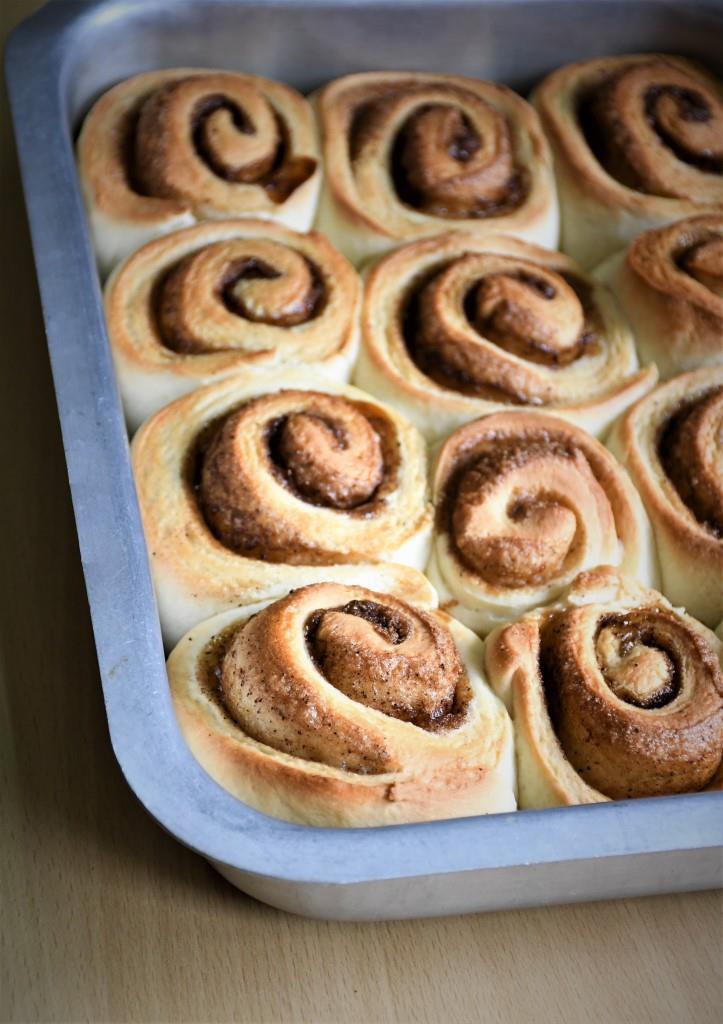 Eggless Cinnamon Rolls Recipe